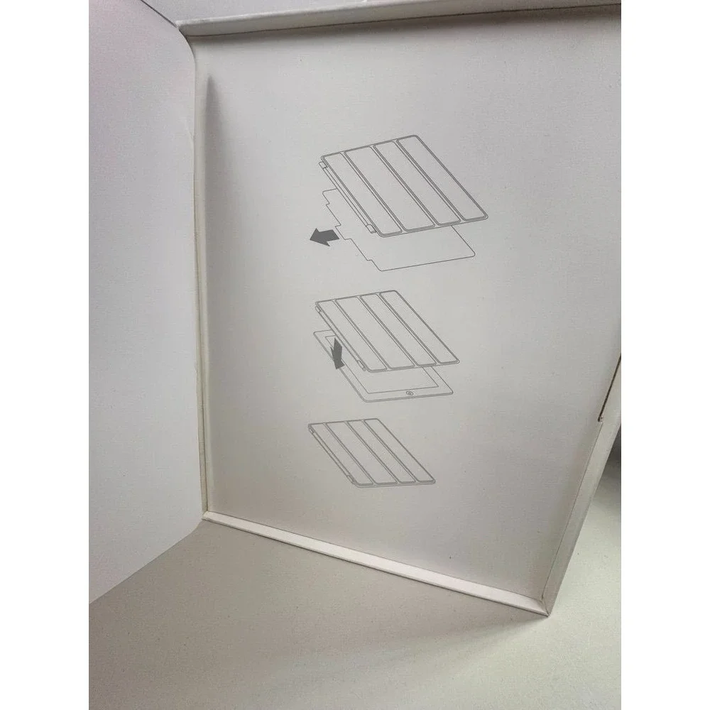 Apple iPad Smart Cover Dark Gray MD306LL/A w/ Box